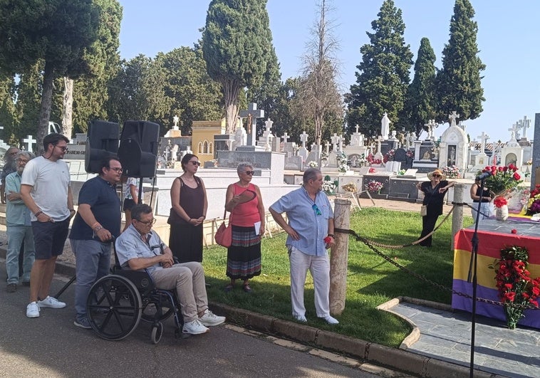 Mérida homenajea a las víctimas del franquismo